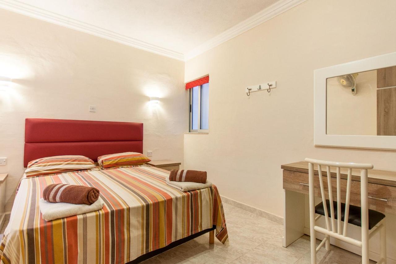 Pool And Sea Merill Apartments - Happy Rentals Mellieha Ngoại thất bức ảnh
