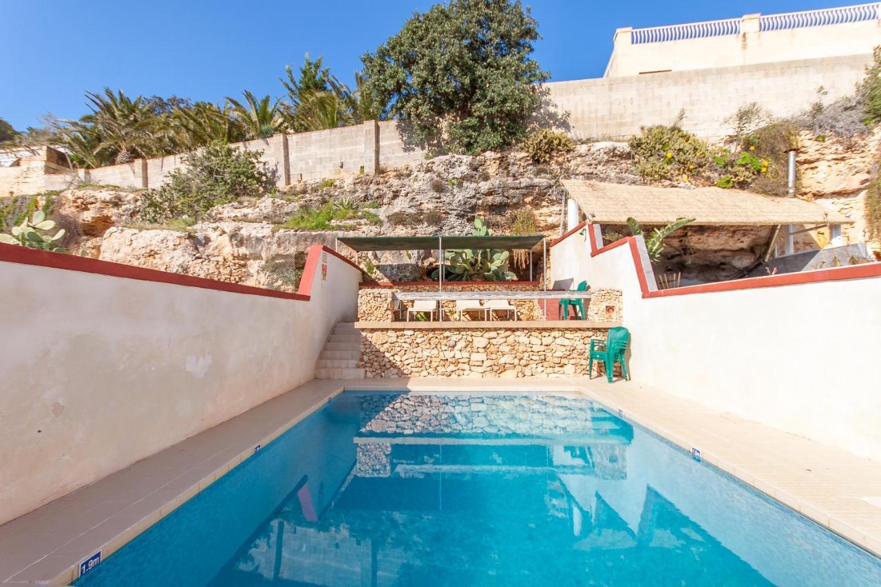 Pool And Sea Merill Apartments - Happy Rentals Mellieha Ngoại thất bức ảnh