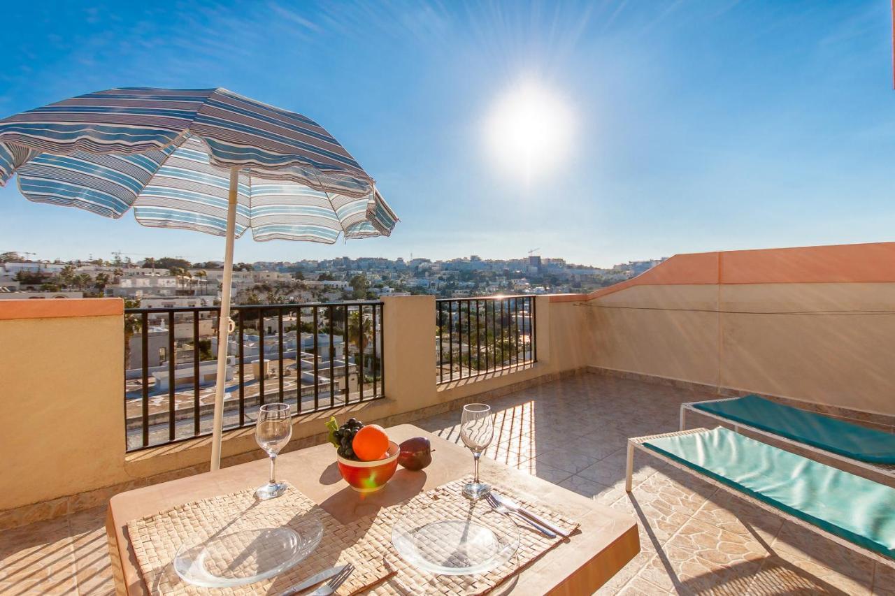 Pool And Sea Merill Apartments - Happy Rentals Mellieha Ngoại thất bức ảnh